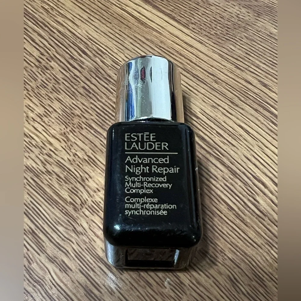 Estée Lauder advanced night repair synchronized multi recovery complex